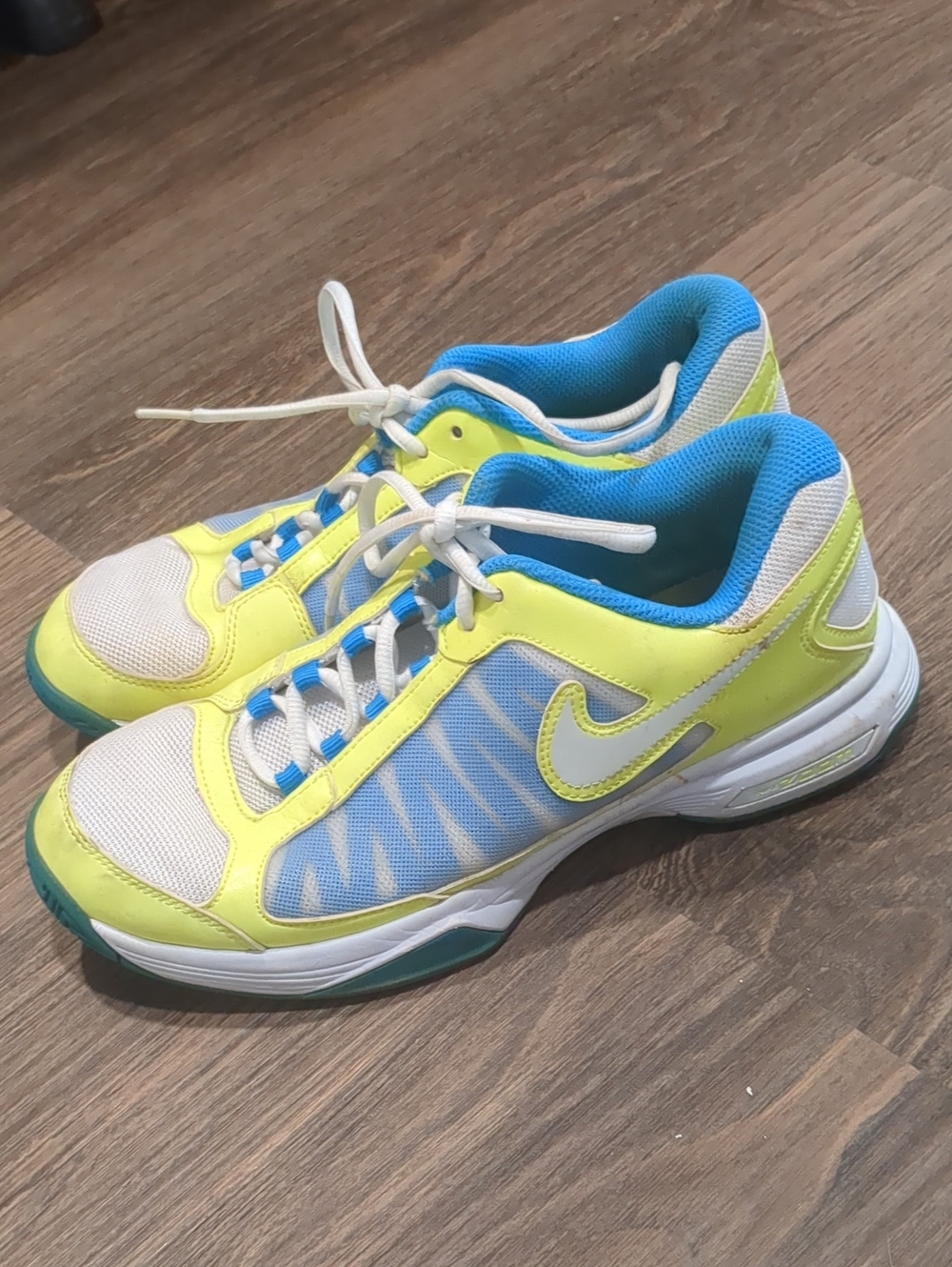 Nike Zoom Courtlite 3 Women’s Tennis Shoes Volt Yellow Blue — Size 9